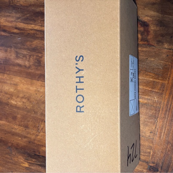 Rothy’s- The Point in wild orchid size 8.5
New and in the box. - Picture 7 of 7